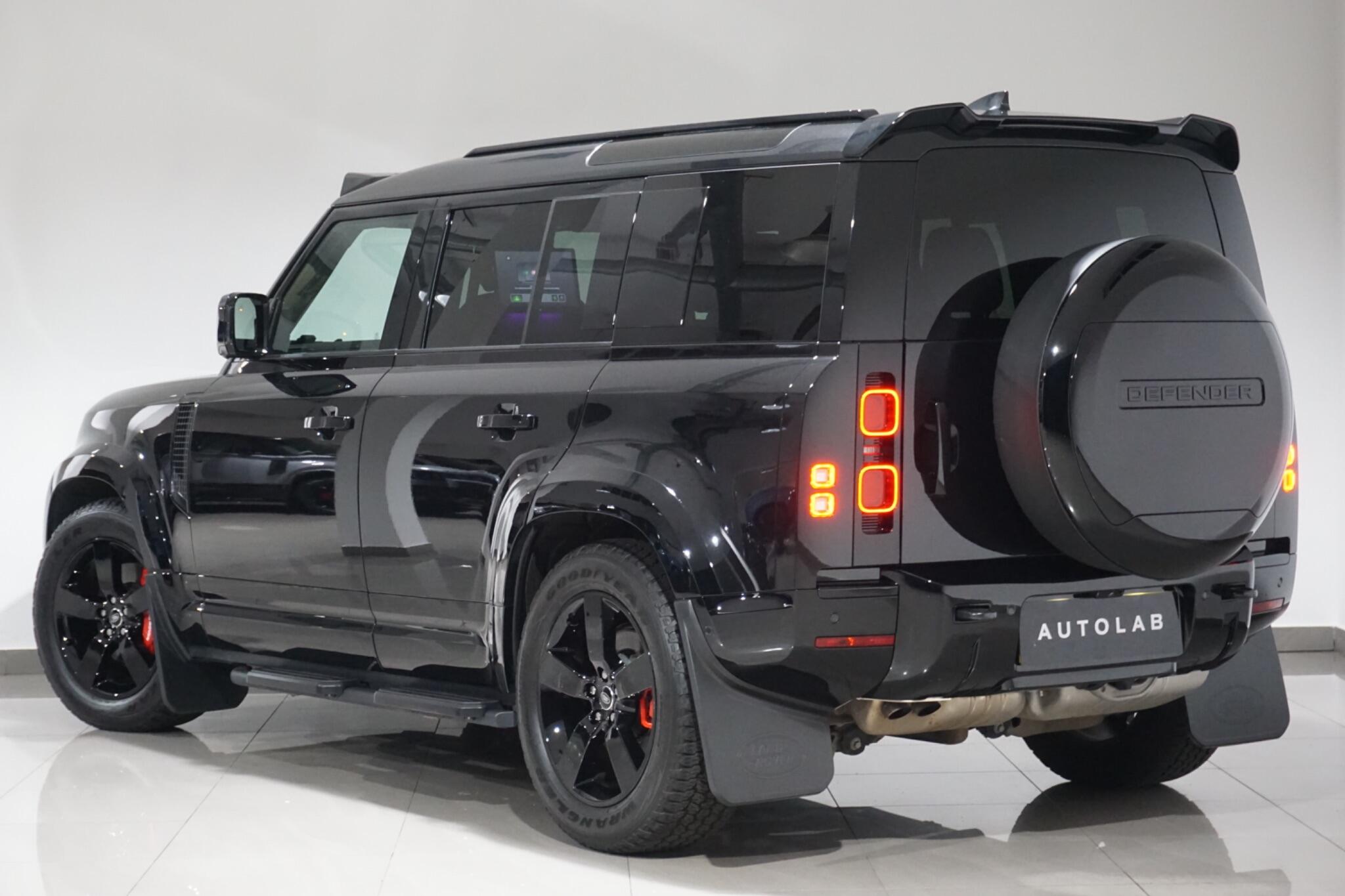 Land Rover Defender 110 3.0 D350 MHEV X-Dynamic SE SUV 5dr Diesel Auto 4WD Euro 6 (s/s) (350 ps)